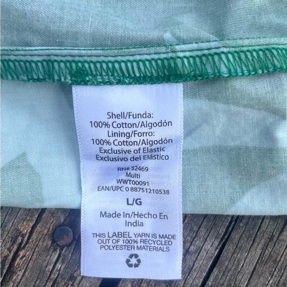 FREE ASSEMBLY NWT WOMENS LARGE SUMMER SMOCKED CAMI TOP - Picture 8 of 9